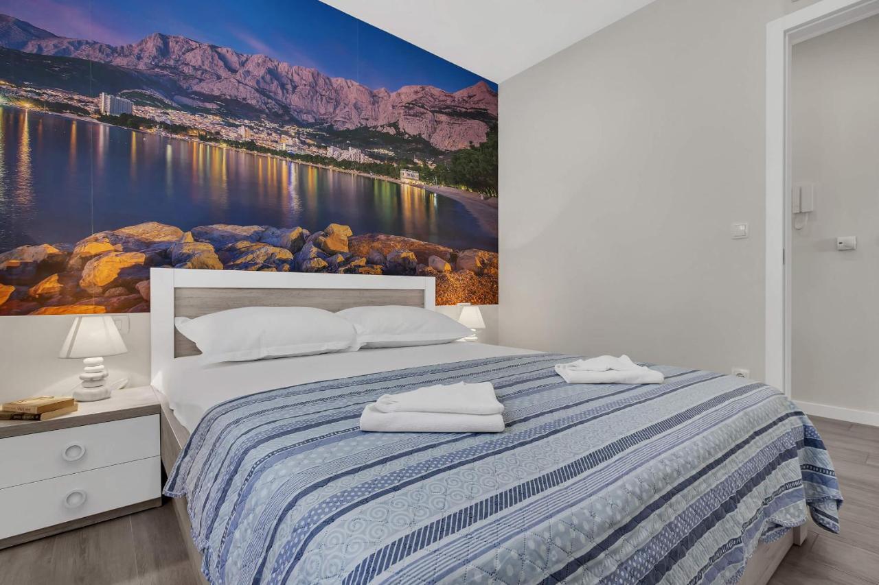 Cliffside Breeze Makarska